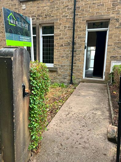 2 Bedroom Terraced House To Rent In New Hey Road, Huddersfield, HD3