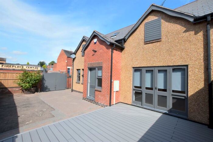 2 Bedroom Detached House To Rent In Melbourne Road Earlsdon Coventry, CV5