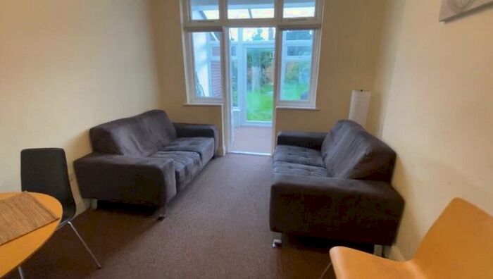 3 Bedroom Semi-Detached House To Rent In ( Bed) Marlborough Road, Nottingham, NG9