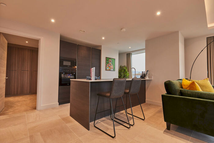 2 Bedroom Apartment To Rent In Angel Gardens, Manchester, Greater Manchester, M4