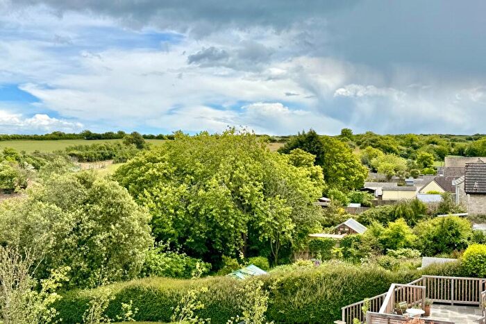 4 Bedroom Detached House For Sale In The Hyde, Langton Matravers, BH19 - Photo 2