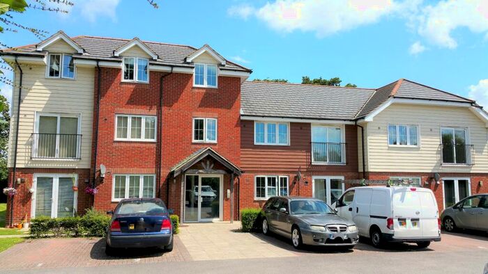 1 Bedroom Flat To Rent In Hambledon Road, Waterlooville, PO7