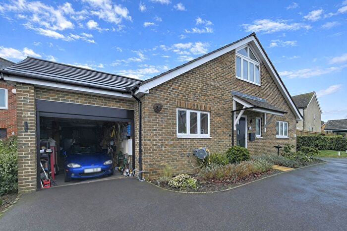 2 Bedroom Detached Bungalow To Rent In Fletcher Gardens, Snodland, ME6