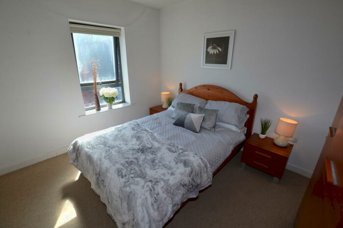 1 Bedroom Apartment To Rent In Bouverie Court Leeds City Centre, LS9