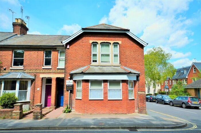 1 Bedroom Flat To Rent In Stockbridge Road, Winchester, Hampshire, SO22