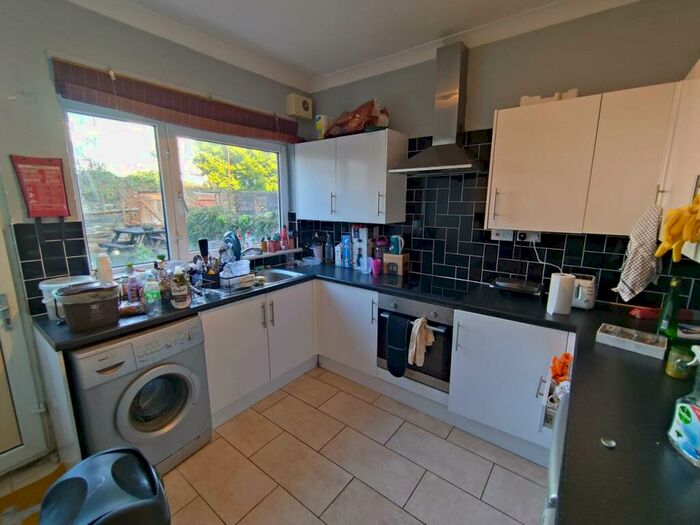 4 Bedroom House To Rent In Australia Road, Heath, Cardiff, CF14