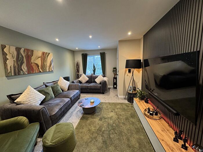 3 Bedroom Semi-detached House For Sale In Nog Tow Close, Preston, PR4