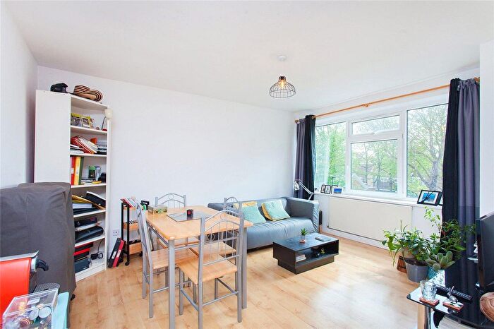 1 Bedroom Detached House To Rent In Jeffreys Road, Stockwell, SW4