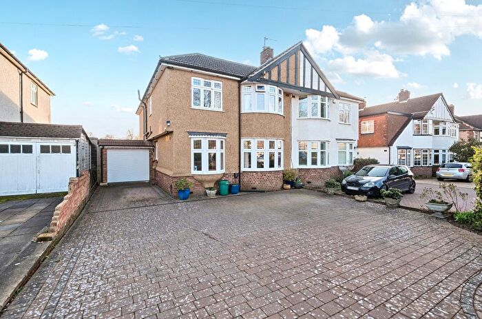 4 Bedroom Semi Detached House For Sale In Southborough Lane, Bromley, BR2