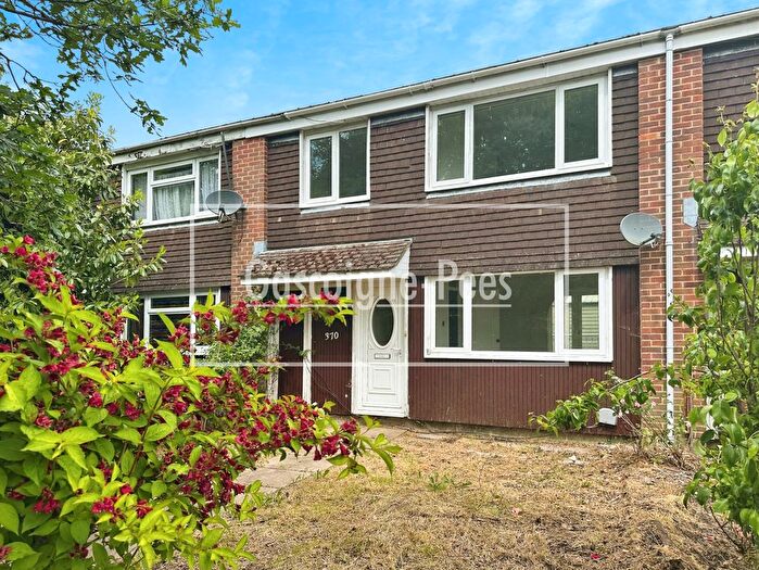 3 Bedroom Property To Rent In Shortdale Road, Aldershot, GU11