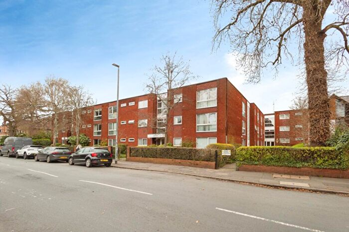 1 Bedroom Flat For Sale In Egerton Road, Manchester, Greater Manchester, M14