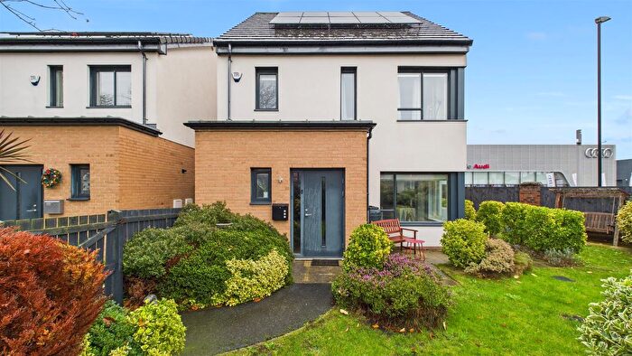 4 Bedroom End Terrace House For Sale In Newcastle Road, Monkwearmouth, Sunderland, SR5