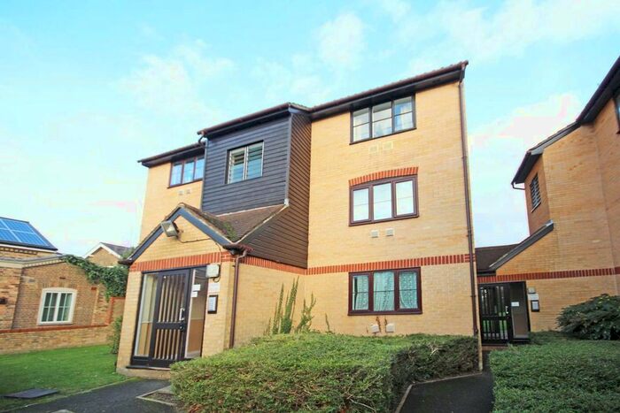 Studio To Rent In Kilberry Close, Osterley, Isleworth, TW7