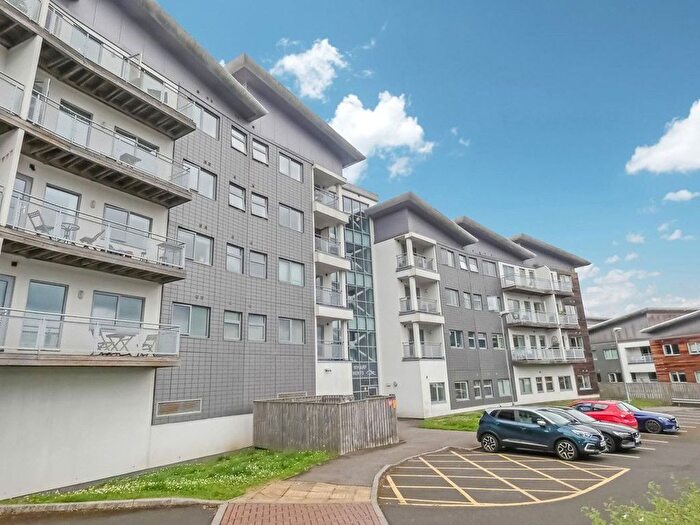 2 Bedroom Flat For Sale In Green Lane, Gateshead, NE10
