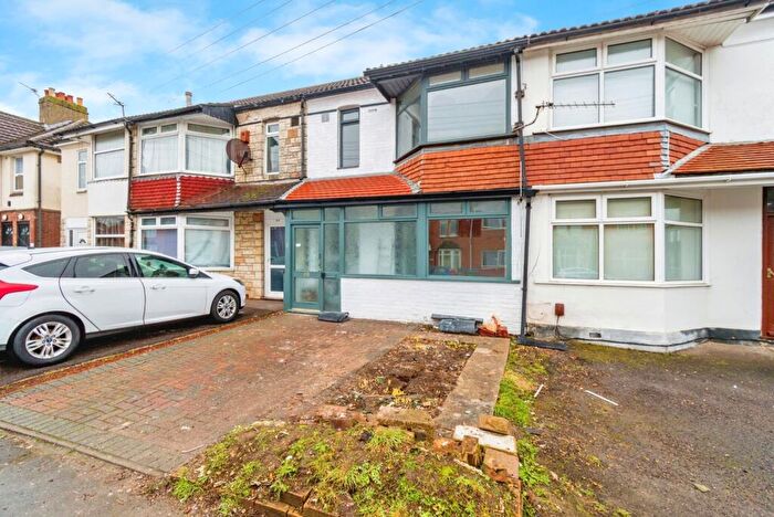 3 Bedroom Terraced House For Sale In Langhorn Road, Southampton, Hampshire, SO16