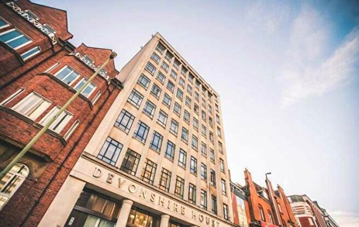 1 Bedroom Flat To Rent In Devonshire House, Great Charles Street Queens, Birmingham, B3