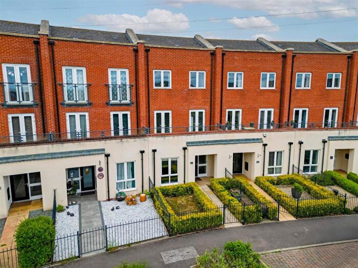 5 Bedroom Terraced House For Sale In Nicholas Charles Crescent, Aylesbury, HP18