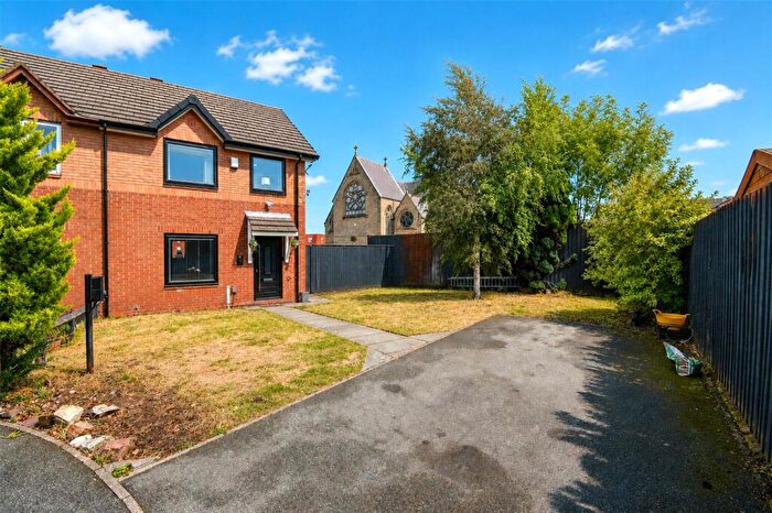 3 Bedroom Semi Detached House For Sale In Lawnside Close, Birkenhead, Wirral, CH42