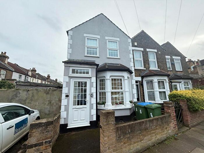 2 Bedroom Semi Detached House To Rent In Reventlow Road, Eltham, SE9