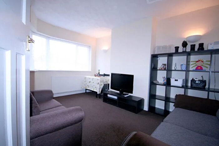 2 Bedroom Flat To Rent In Glenwood Close, Harrow, HA1