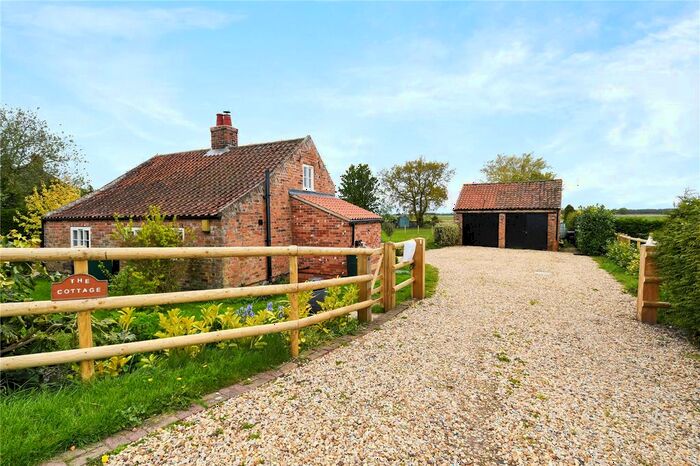 3 Bedroom Cottage For Sale In Thorpe Bank, Little Steeping, Spilsby, Lincolnshire, PE23