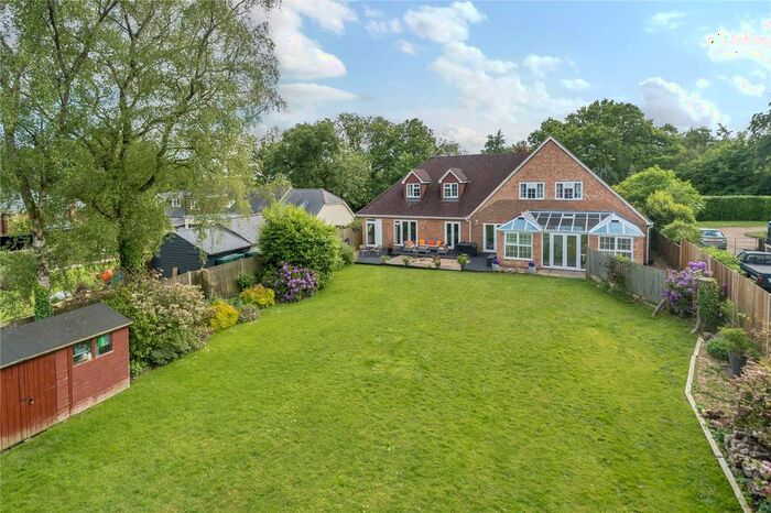 5 Bedroom Detached House For Sale In Upper Anstey Lane, Alton, Hampshire, GU34