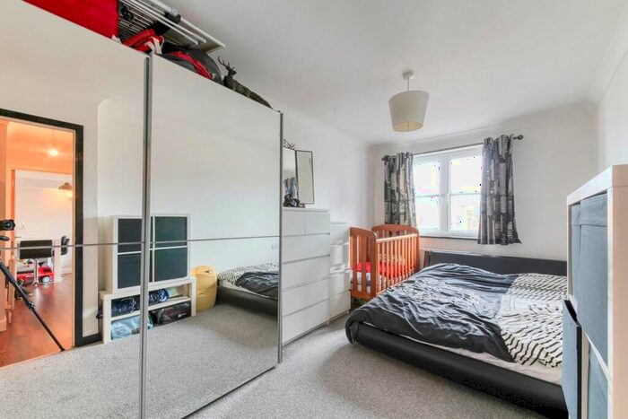 2 Bedroom Flat For Sale In Campbell Road, Croydon, CR0