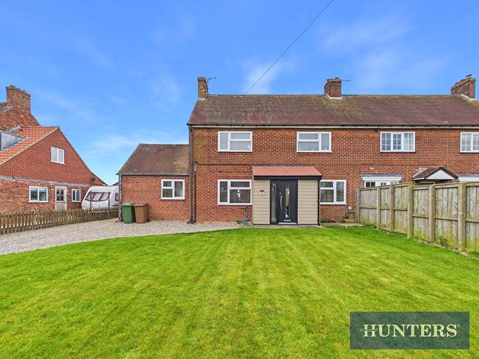 4 Bedroom Semi-detached House For Sale In Lowfield Lane, Haisthorpe, Driffield, YO25