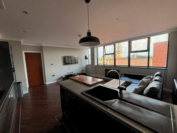 1 Bedroom Flat To Rent In Essex House, Manor St, HU1