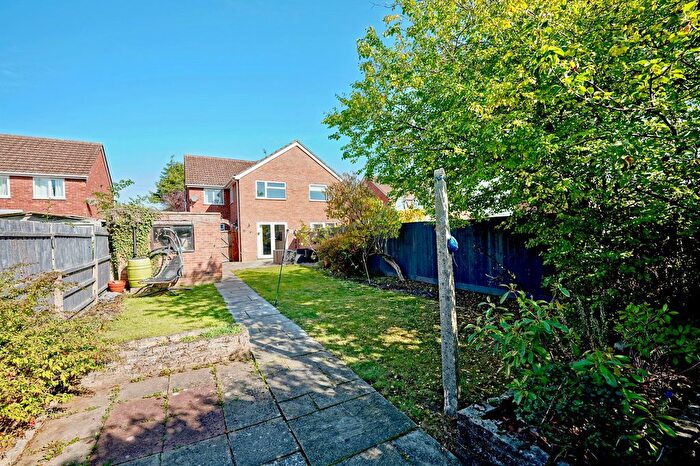 3 Bedroom Semi-Detached House For Sale In The Pound, St Ives, Huntingdon, PE27