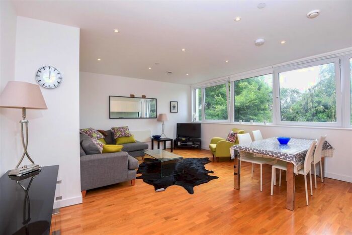 2 Bedroom Flat To Rent In Kersfield Road, London, SW15