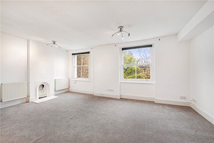 2 Bedroom Flat To Rent In Longridge Road, Earls Court, London, SW5