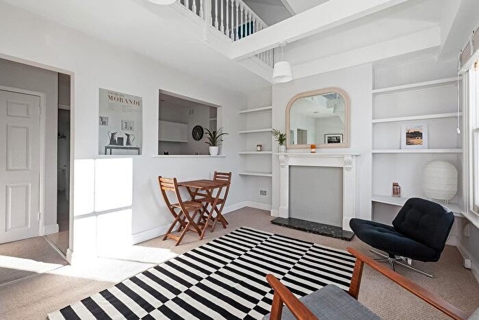 1 Bedroom Flat For Sale In Rodwell Road, East Dulwich, London, SE22