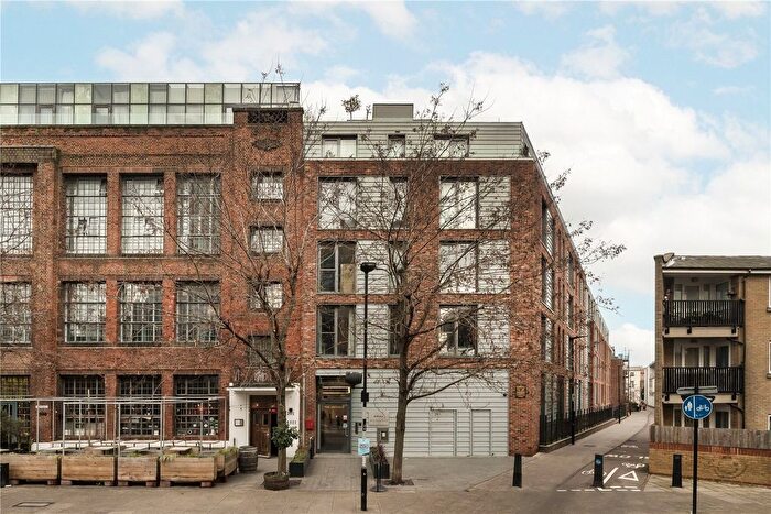 2 Bedroom Flat To Rent In Arthaus Apartments, Richmond Road, Hackney, London, E8