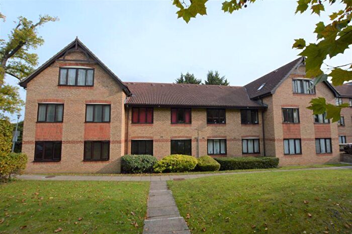 1 Bedroom Flat To Rent In One Bedroom First Floor Flat With Allocated Parking, Durham Avenue, Bromley, BR2