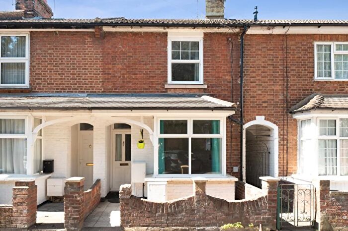 2 Bedroom Terraced House To Rent In Alexander Road, Aylesbury, HP20