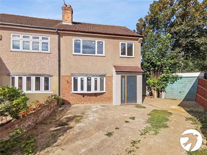 3 Bedroom Semi-Detached House To Rent In Andrew Close, Crayford, Dartford, DA1