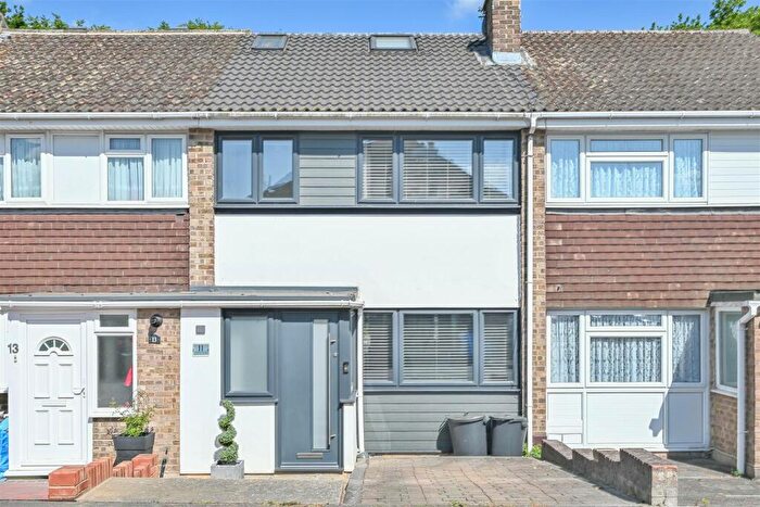4 Bedroom Terraced House For Sale In Wistaria Close, Pilgrims Hatch, Brentwood, CM15