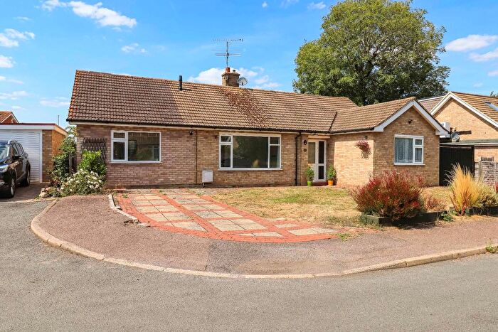 3 Bedroom Detached Bungalow For Sale In Alstead Road, Histon, CB24