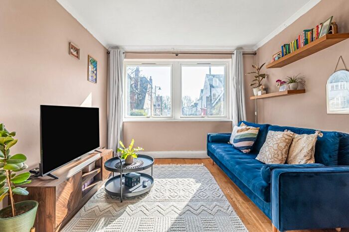 1 Bedroom Flat For Sale In Hornsey Lane, London, N6