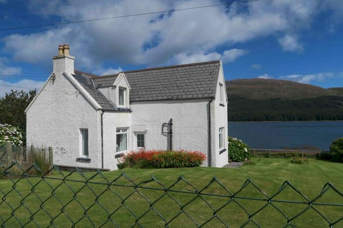 4 Bedroom Detached House For Sale In Strollamus, Broadford, Isle Of Skye, IV49