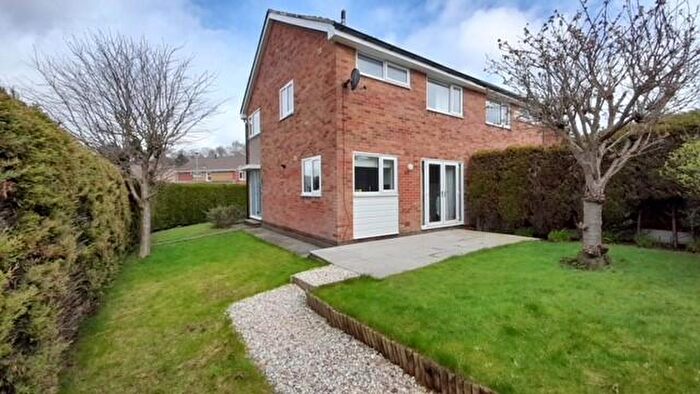 3 Bedroom House To Rent In Birkdale Drive, Leeds, West Yorkshire, Uk, LS17