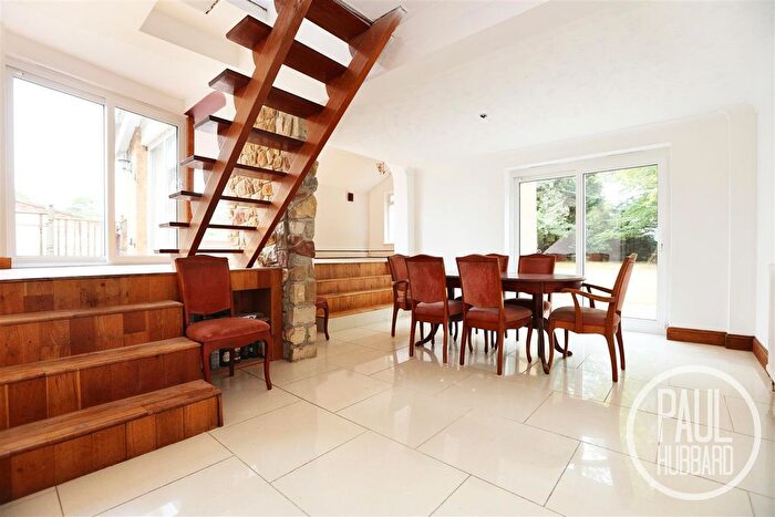 4 Bedroom Detached House For Sale In Gunton Avenue, Gunton, Suffolk, NR32