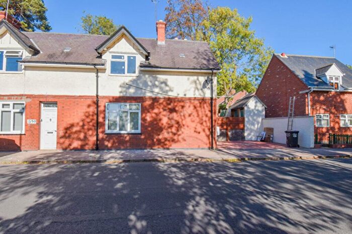 2 Bedroom Apartment To Rent In Gipsy Lane, Leicester, LE5