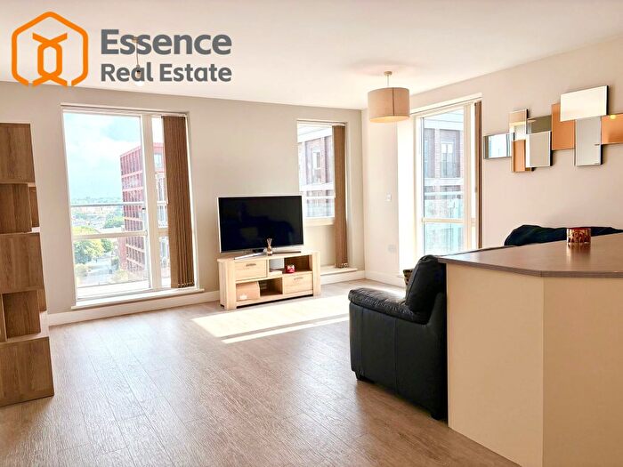 2 Bedroom Flat For Sale In Essex Street, Birmingham, West Midlands, B5