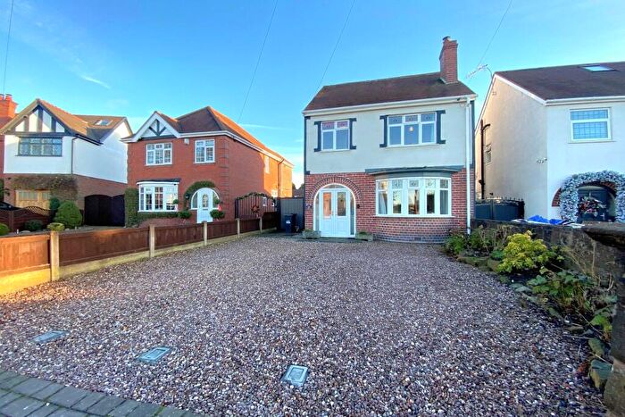 3 Bedroom Detached House For Sale In Amblecote Road, Brierley Hill, DY5