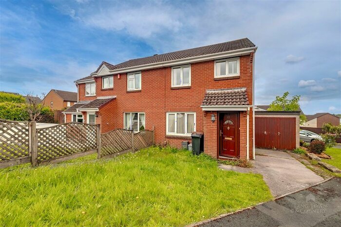 3 Bedroom Semi-Detached House To Rent In The Heathers, Plymouth, PL6
