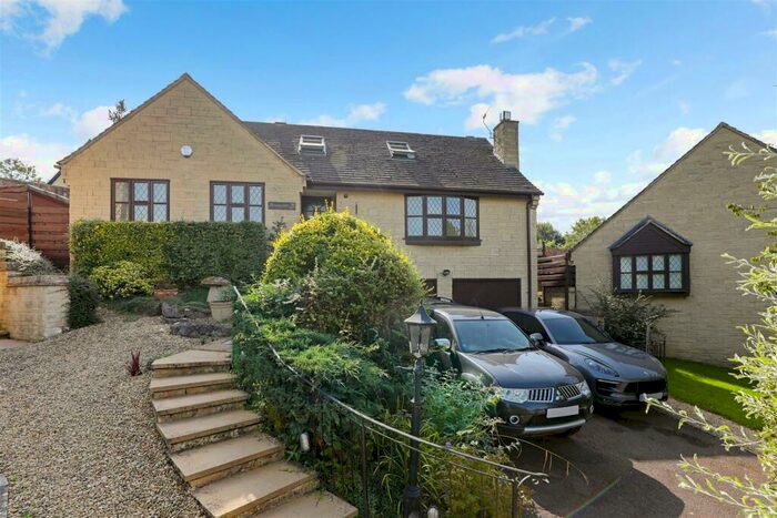 4 Bedroom Detached House For Sale In Manor Gardens, Woodchester, Stroud, GL5