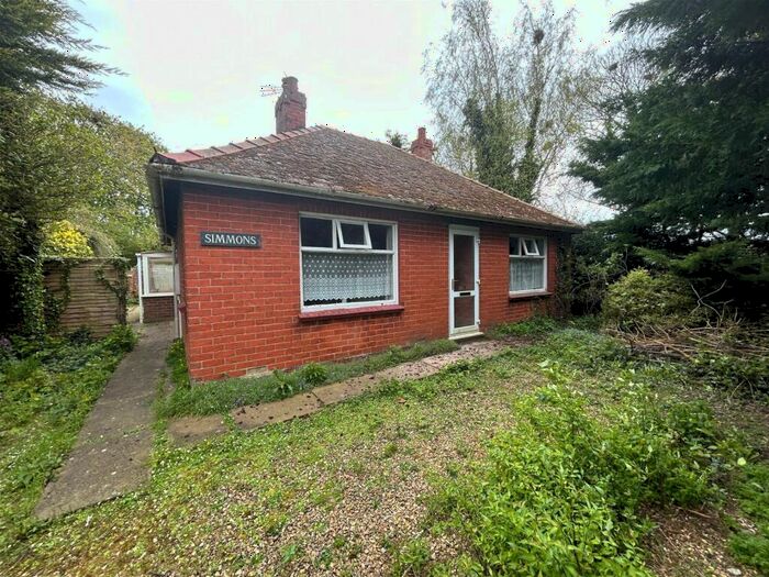 3 Bedroom Detached Bungalow For Sale In Eaudyke Road, Friskney, Boston, Lincolnshire, PE22