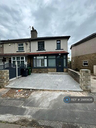 3 Bedroom End Of Terrace House To Rent In Hawes Road, Bradford, BD5